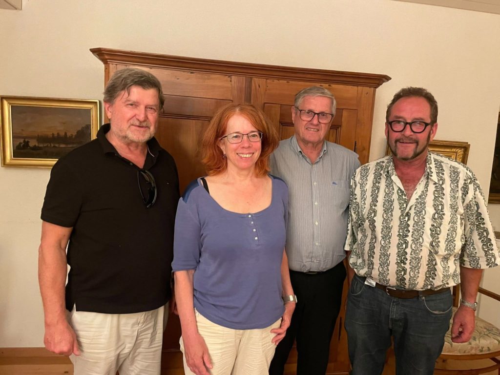 Les membres fondateurs de la nouvelle formation Les Libres Lavaux-Oron sont Stephan Margelich de l'Union Pulliérane, Valérie Hill, de Bel Action Bourg-en-Lavaux, André Stehlin de l’Union Pulliérane, , ainsi qu’Andreas Wüthrich, député des Libres domicilié à Puidoux.